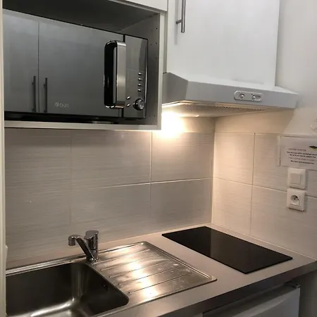 T1 29 M2 Lumineux Vue Garage Aix-les-Bains