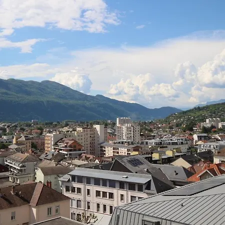 T1 29 M2 Lumineux Vue Garage