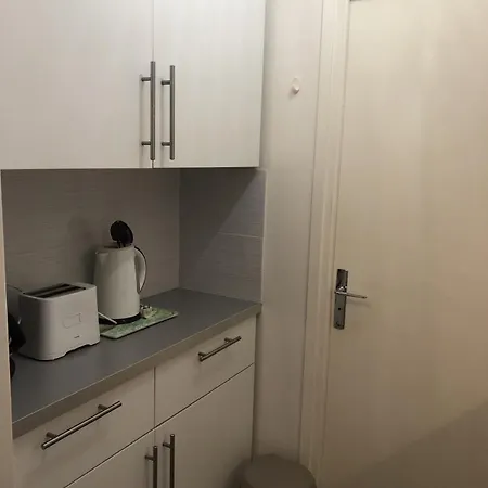 Appartement T1 29 M2 Lumineux Vue Garage *
