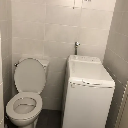 T1 29 M2 Lumineux Vue Garage Apartamento