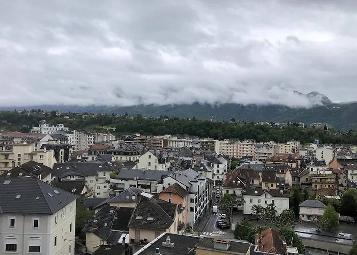 T1 29 M2 Lumineux Vue Garage Aix-les-Bains